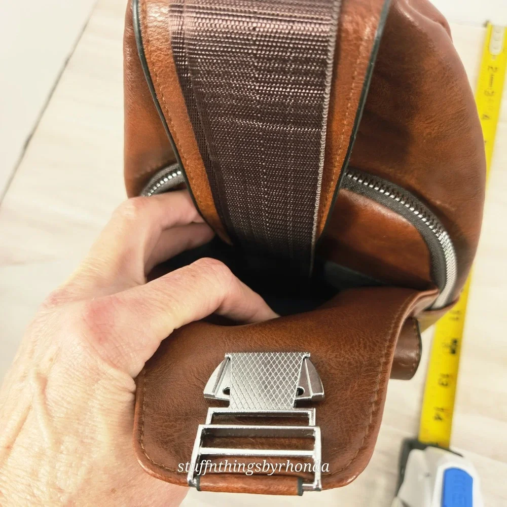 WEIXIER Brown Size Unisex / Men's Faux Leather Messenger Bag Adjustable Straps
